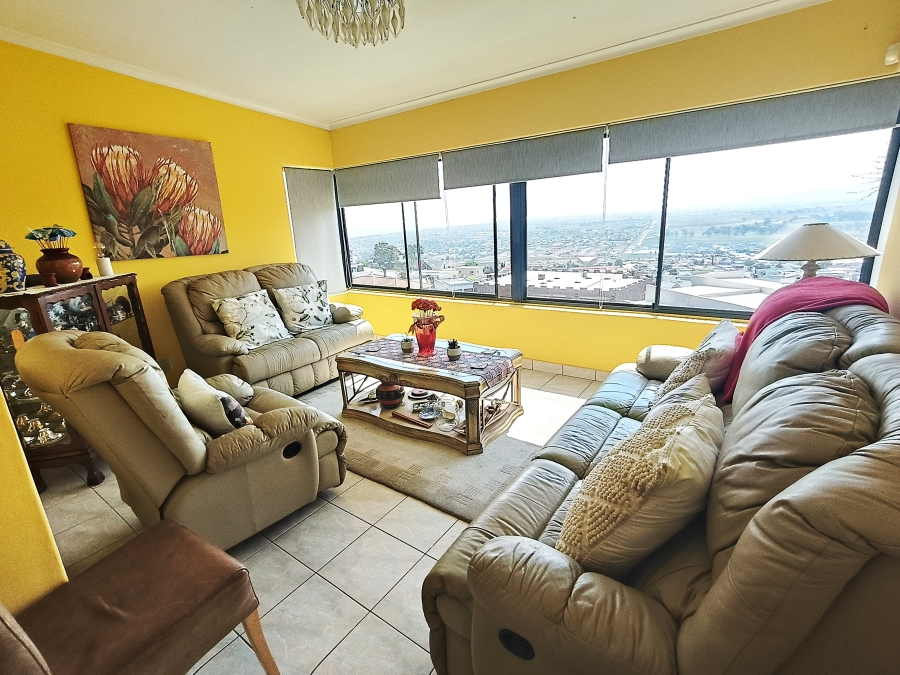 3 Bedroom Property for Sale in Mountainside Western Cape